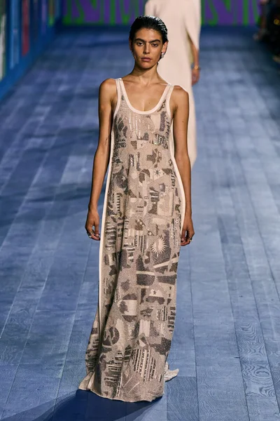 Look 29